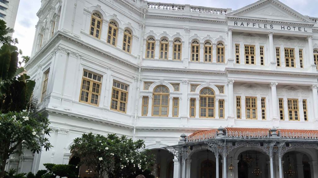 Civic District & Raffles Hotel Singapore
