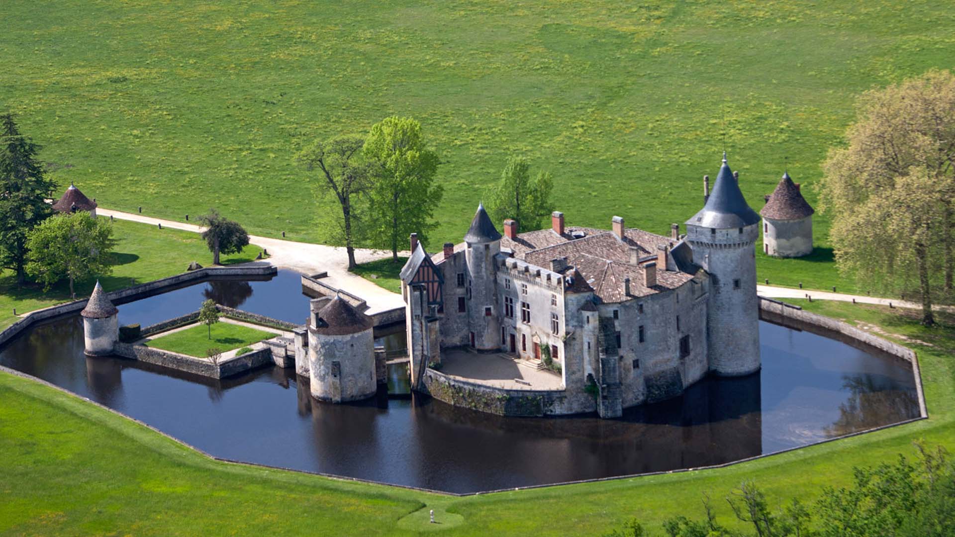 Château de la Brède, home of Enlightenment philosopher Montesquieu
