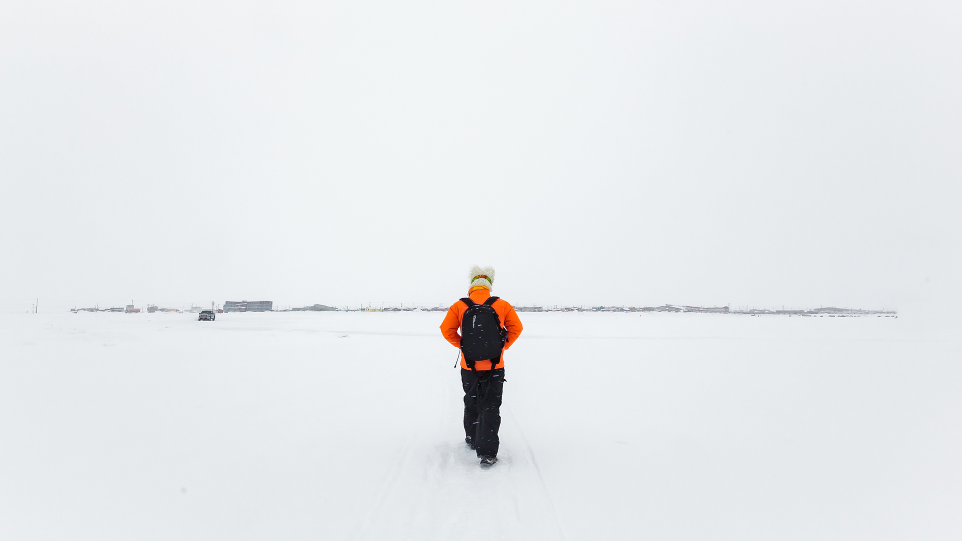 The Arctic Circle and the extended daylight of the far north