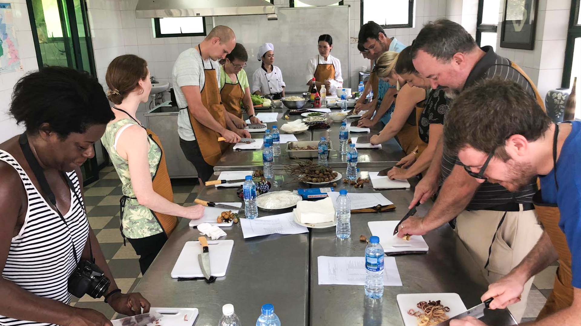 A cooking and dinner hosted by social enterprises