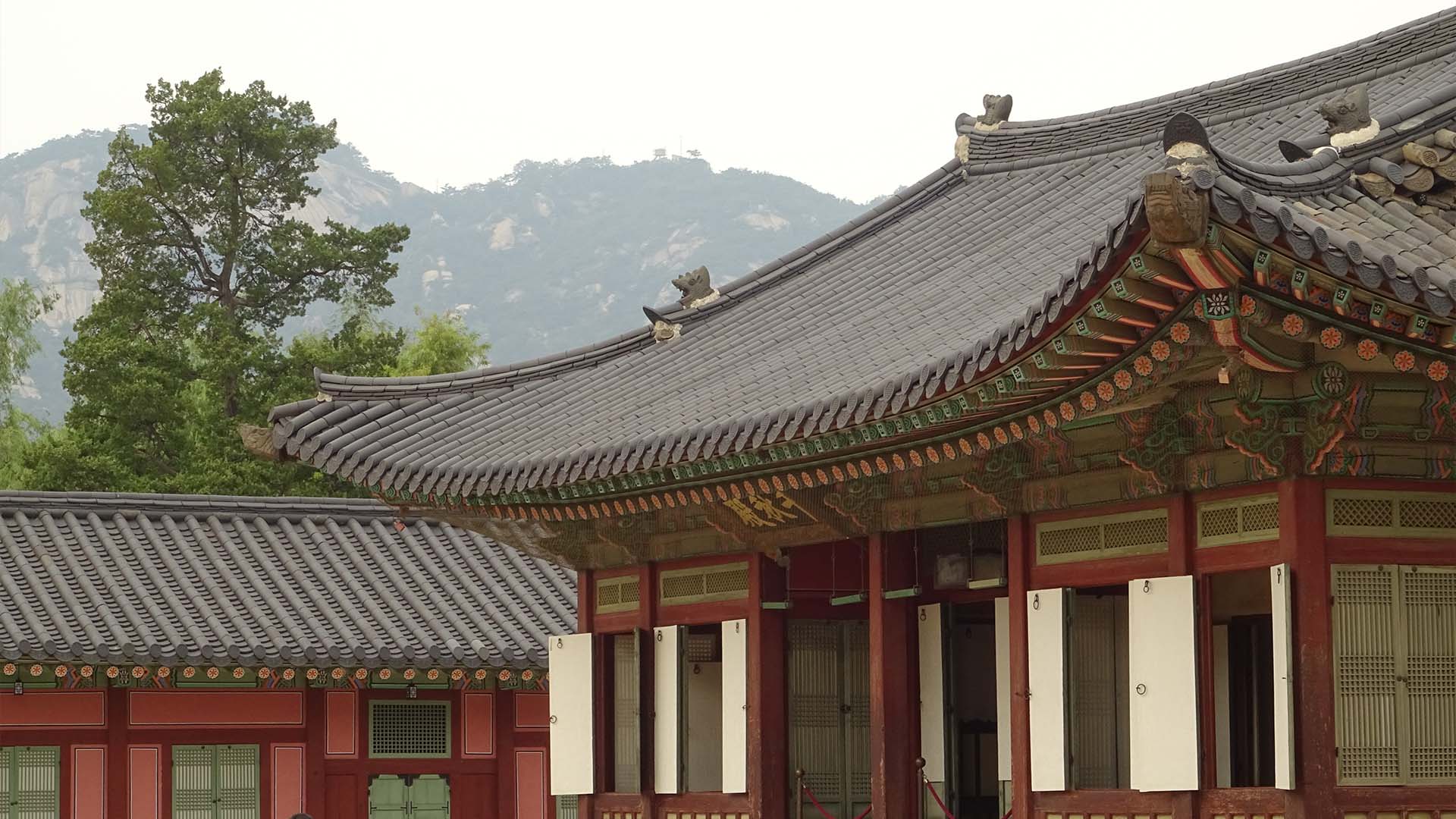 A traditional Korean Buddhist temple stay with meditation and Sunmudo martial arts