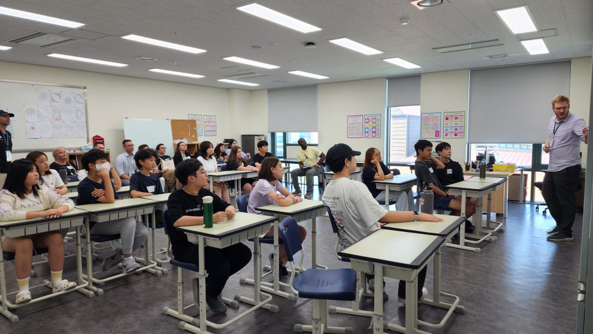 Firsthand observation of Korean classroom teaching in action