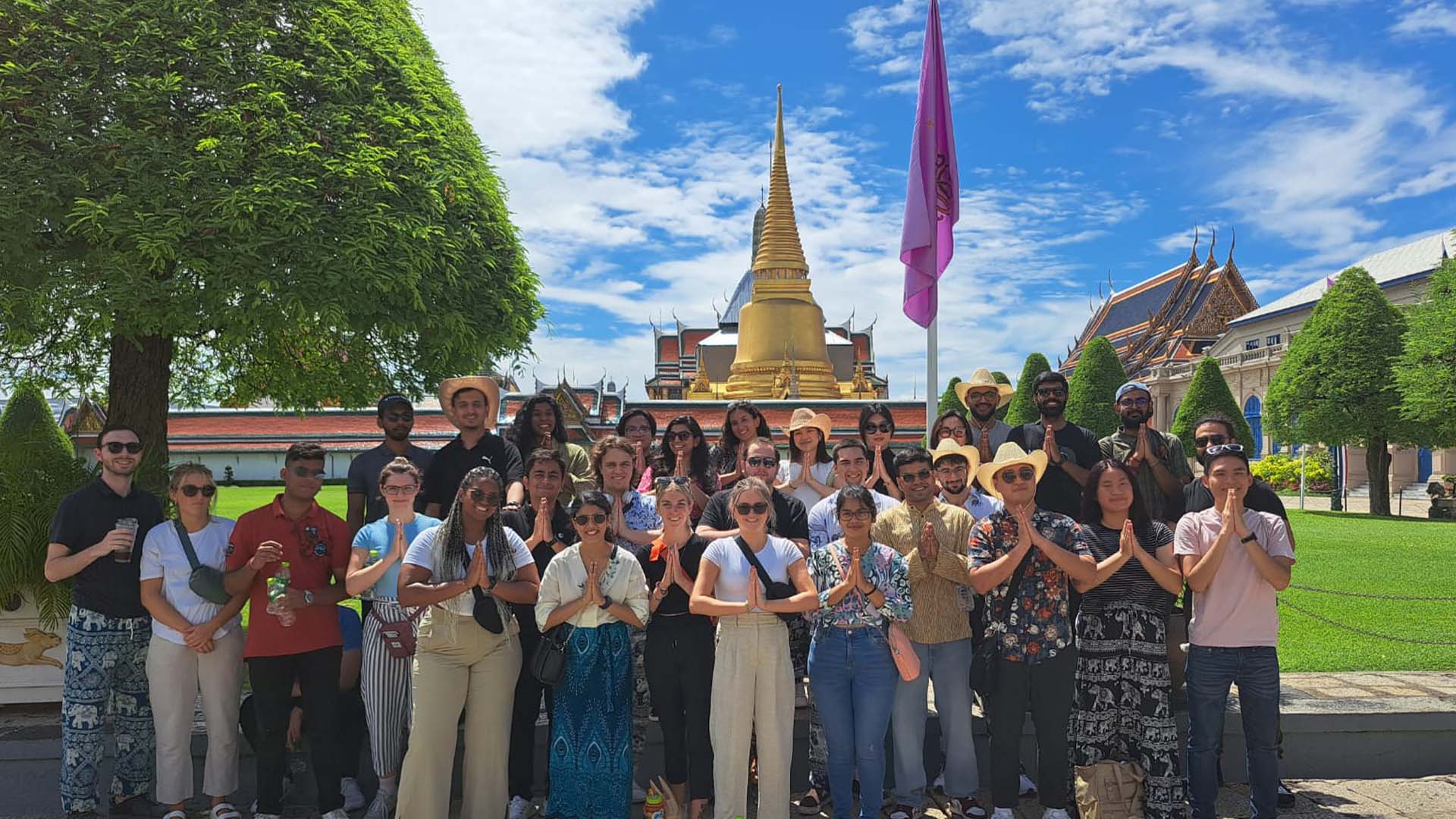The Grand Palace and Wat Pho, home to the giant Reclining Buddha